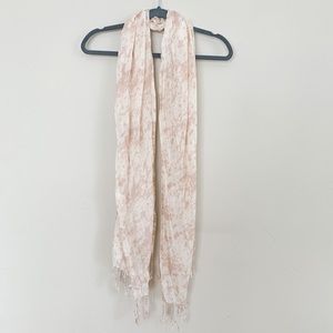 Calvin Klein Women’s Lightweight Abstract Blush Scarf (One Size)